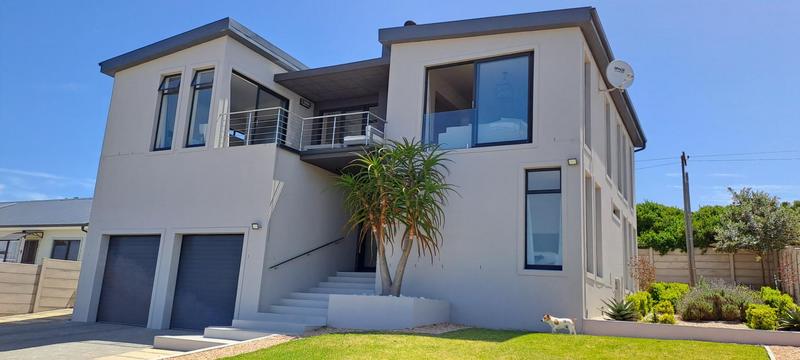 4 Bedroom Property for Sale in Jongensfontein Western Cape